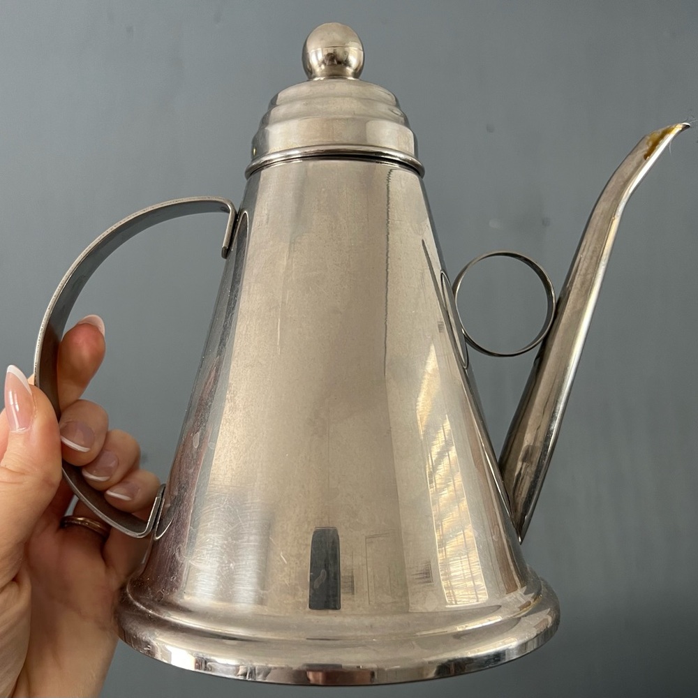 Vintage Italian oil pour
